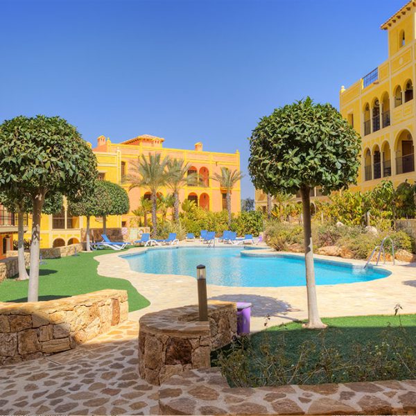 4 NIGHTS AT DESERT SPRINGS GOLF RESORT WORTH £5K!